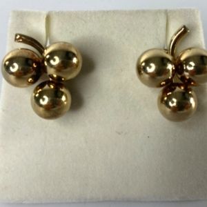 Van Dell Vintage Gold Filled Screw Back Earrings